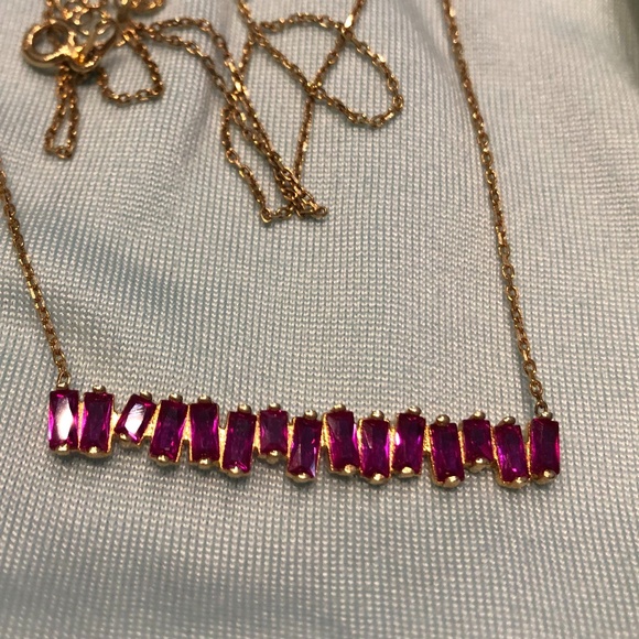 Eye Candy 19" Goldtone necklace with row of pink stones - Picture 1 of 4